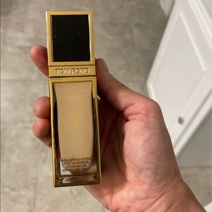 Tom Ford Shade & Illuminance Soft Radiance Foundation